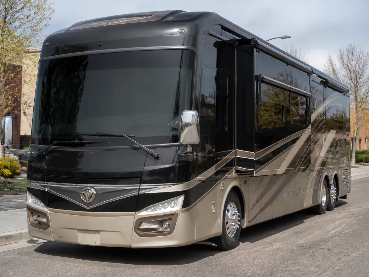 Entegra Coach Anthem 44F — front