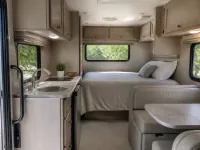 Thor Motor Coach Chateau 22Z — detail
