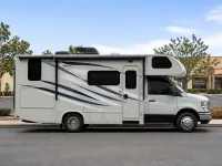Thor Motor Coach Freedom 28EB — side