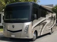 Thor Motor Coach Windsport 35M — frente