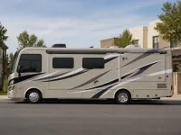 Thor Motor Coach Windsport 35M — lateral