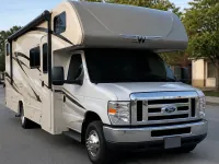 Winnebago Minnie Winnie 25B — frontal