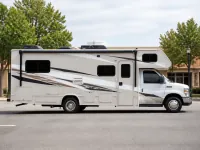 Winnebago Minnie Winnie 31K — side