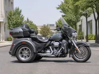 Harley-Davidson Tri Glide Ultra — lateral