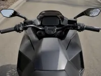 Honda NM4 — detalle