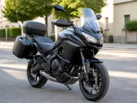 Kawasaki Versys 650 LT — front