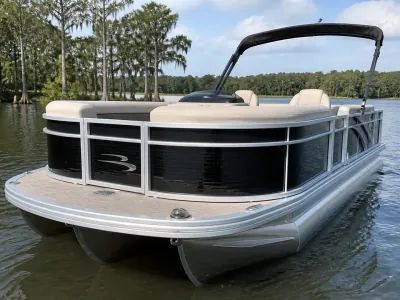 Bennington 22 SS