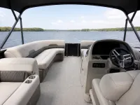 Bentley Pontoons 240 Cruise — detalle