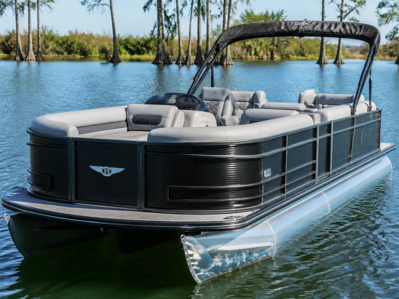 Bentley Pontoons Fish 20 — frontal