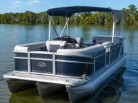Disney Resort pontoon — frente