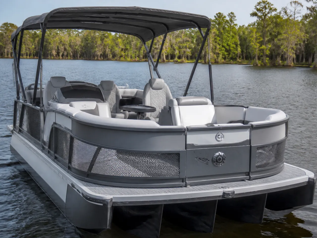 Sea-Doo Switch 16 — front