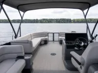 Sea-Doo Switch 16 — detail