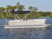 Tahoe Pontoon — lateral