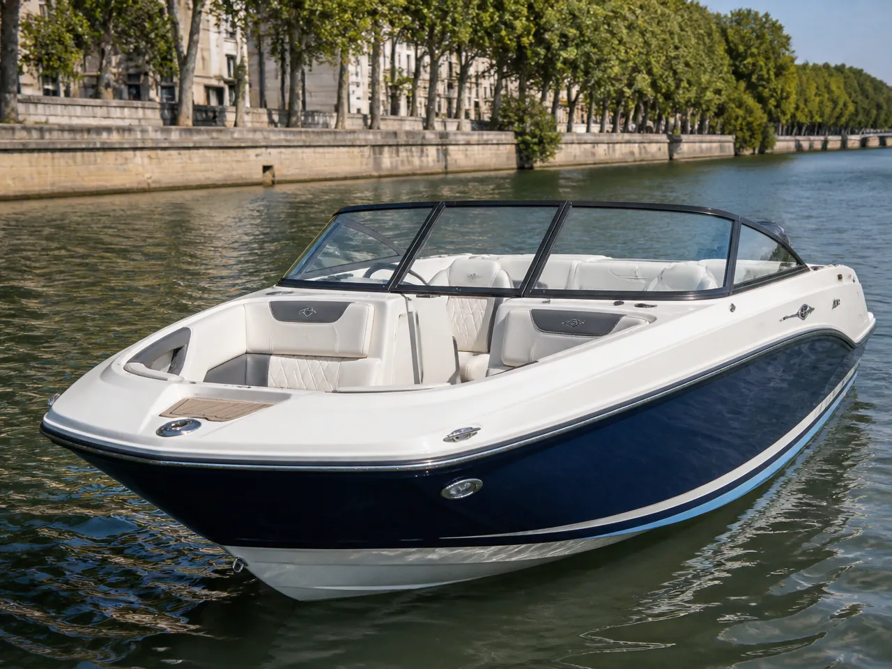 Bayliner VR5 OB — vorn