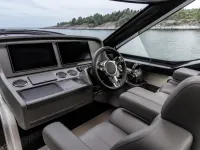 Elan 450 GT — Detail