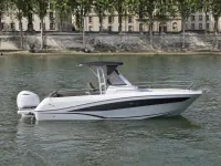 Jeanneau Cap Camarat 7.5 CC — الجانب
