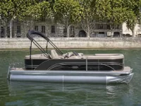 Sunchaser Traverse 750 — seitlich