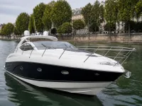 Sunseeker Portofino 53 — frontal