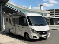 Bürstner I 695 G — спереди