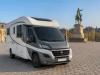 Rapido 8096 DF — الأمام