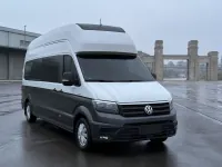 Volkswagen Grand California 600 — 正面