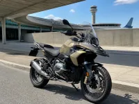 BMW R 1300 GS — الأمام