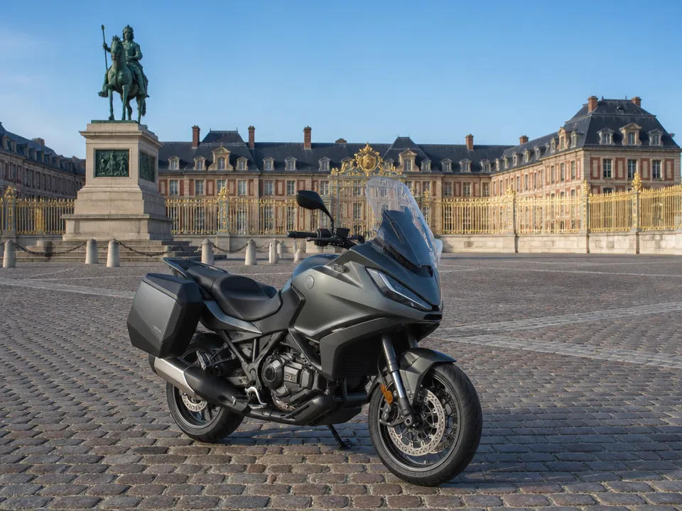 Honda NT1100