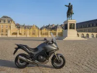 Honda NT1100 — laterale