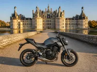 Kawasaki Z650 — الجانب