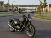 Royal Enfield Interceptor 650 — الأمام