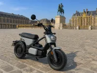 BMW CE 02 — vorn