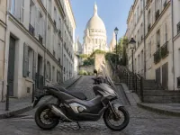 Honda X-ADV — الجانب