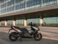 Kymco CV3 — сбоку