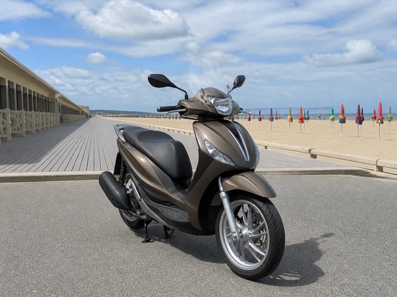 Piaggio Medley 125 — anteriore