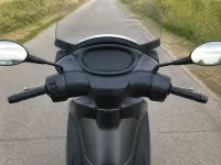 Piaggio X8 125 — Detail