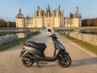 Piaggio Zip 50 4T — side