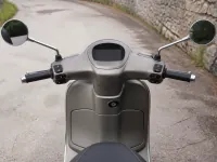 Vespa GranTurismo 125 — detalle