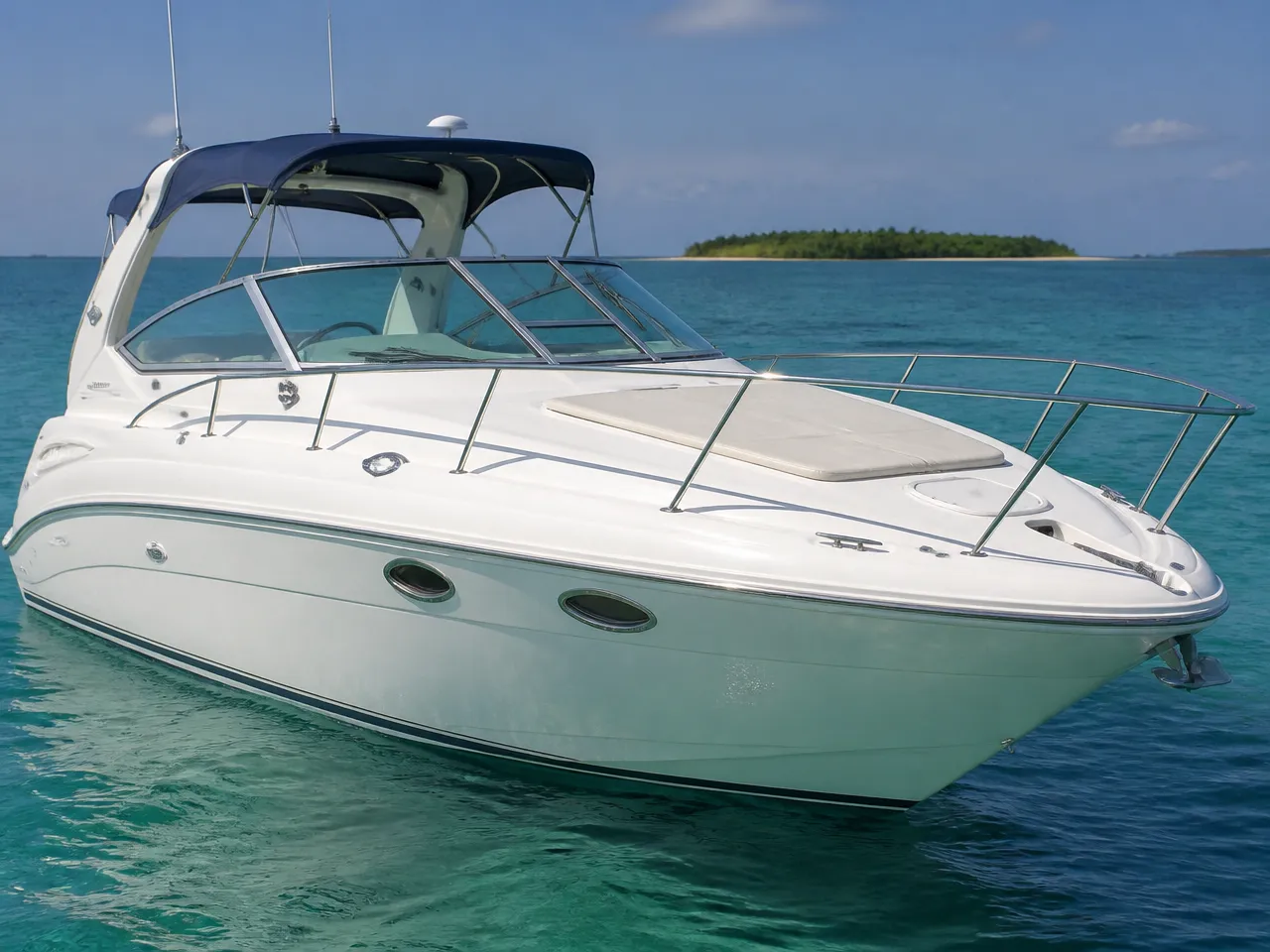 Sea Ray 260 Sundancer — ด้านหน้า
