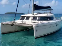 Fountaine Pajot Fidji 39 — सामने
