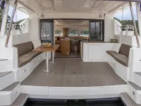 Island Spirit 380 — деталь
