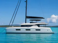 Ocean Voyager 64 — 侧面