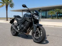 Honda CB500F — ด้านหน้า
