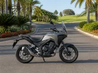 Honda NX500 — 侧面