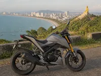 Yamaha M-Slaz 150 — 侧面