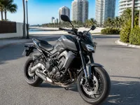 Yamaha MT-09 — спереди