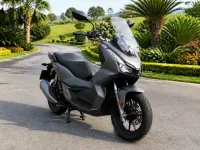 Honda ADV 160 — ด้านหน้า