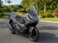 Honda ADV 350 — front
