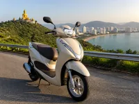 Honda Lead 125 — 전면