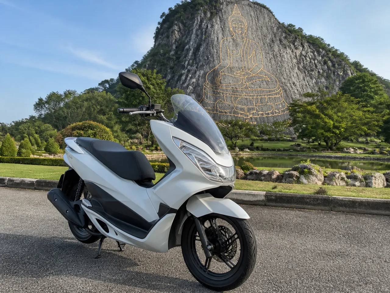 Honda PCX 150 — ด้านหน้า
