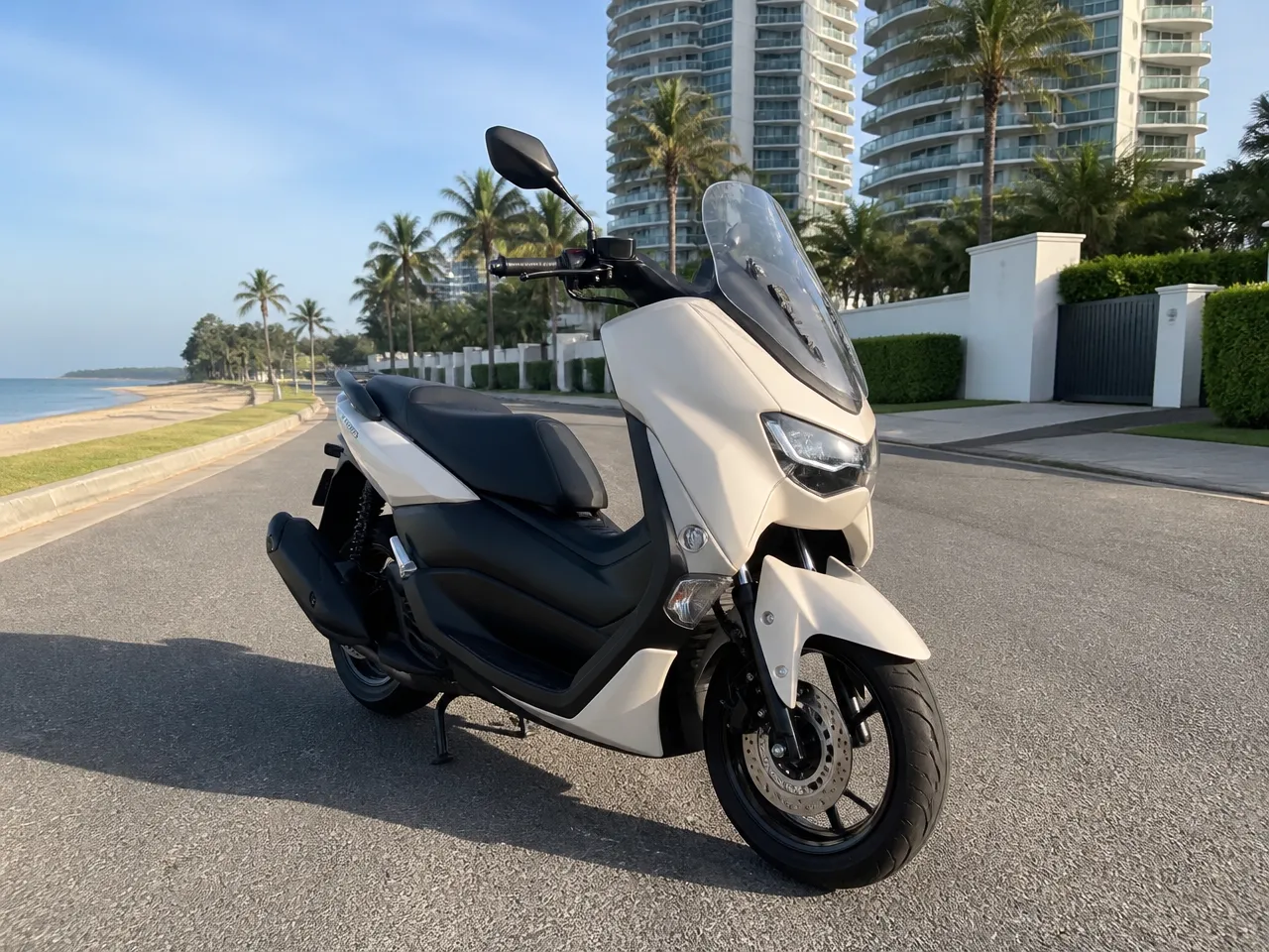 Yamaha NMAX 155 — 전면